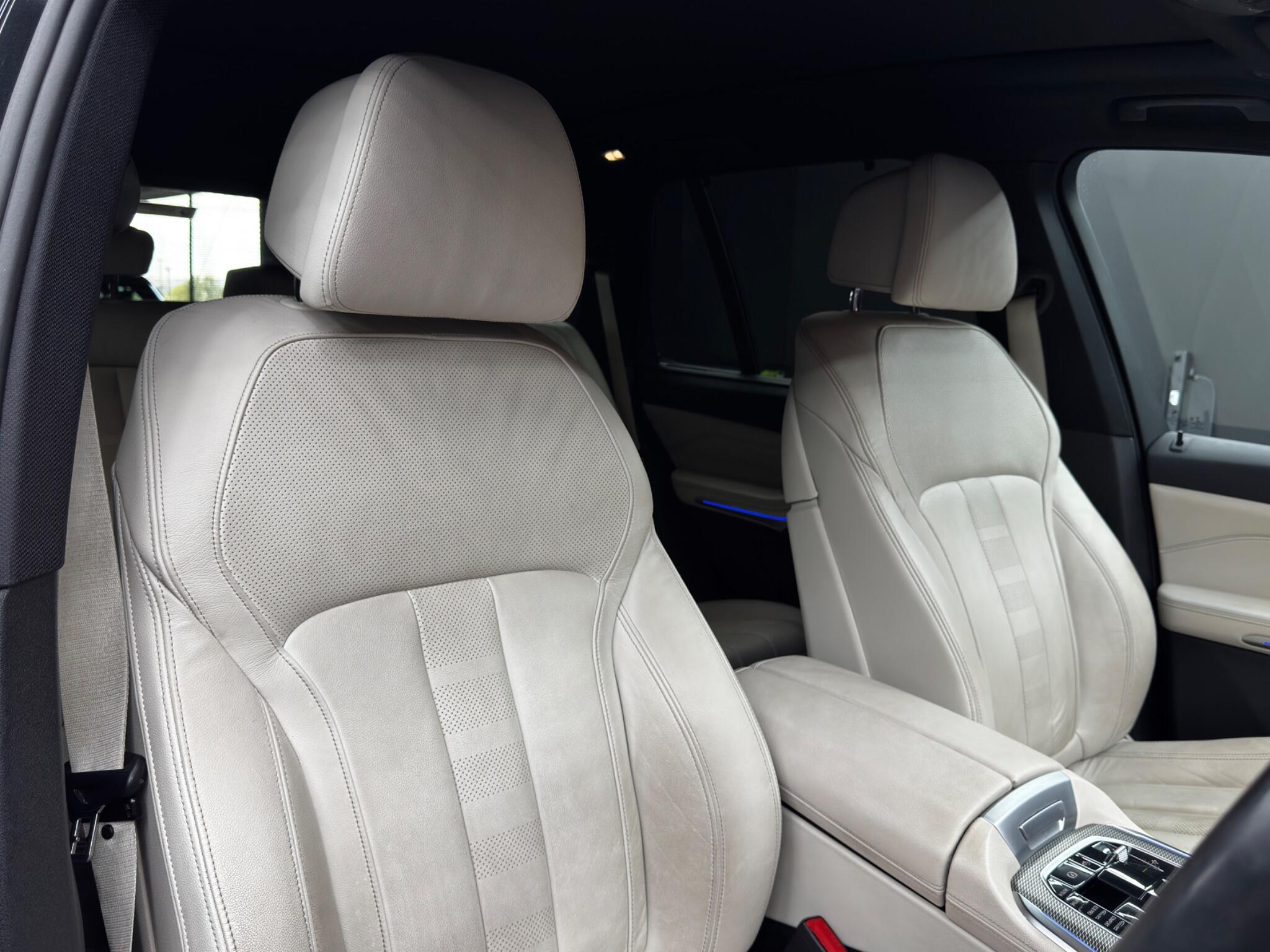 BMW X5 view 13