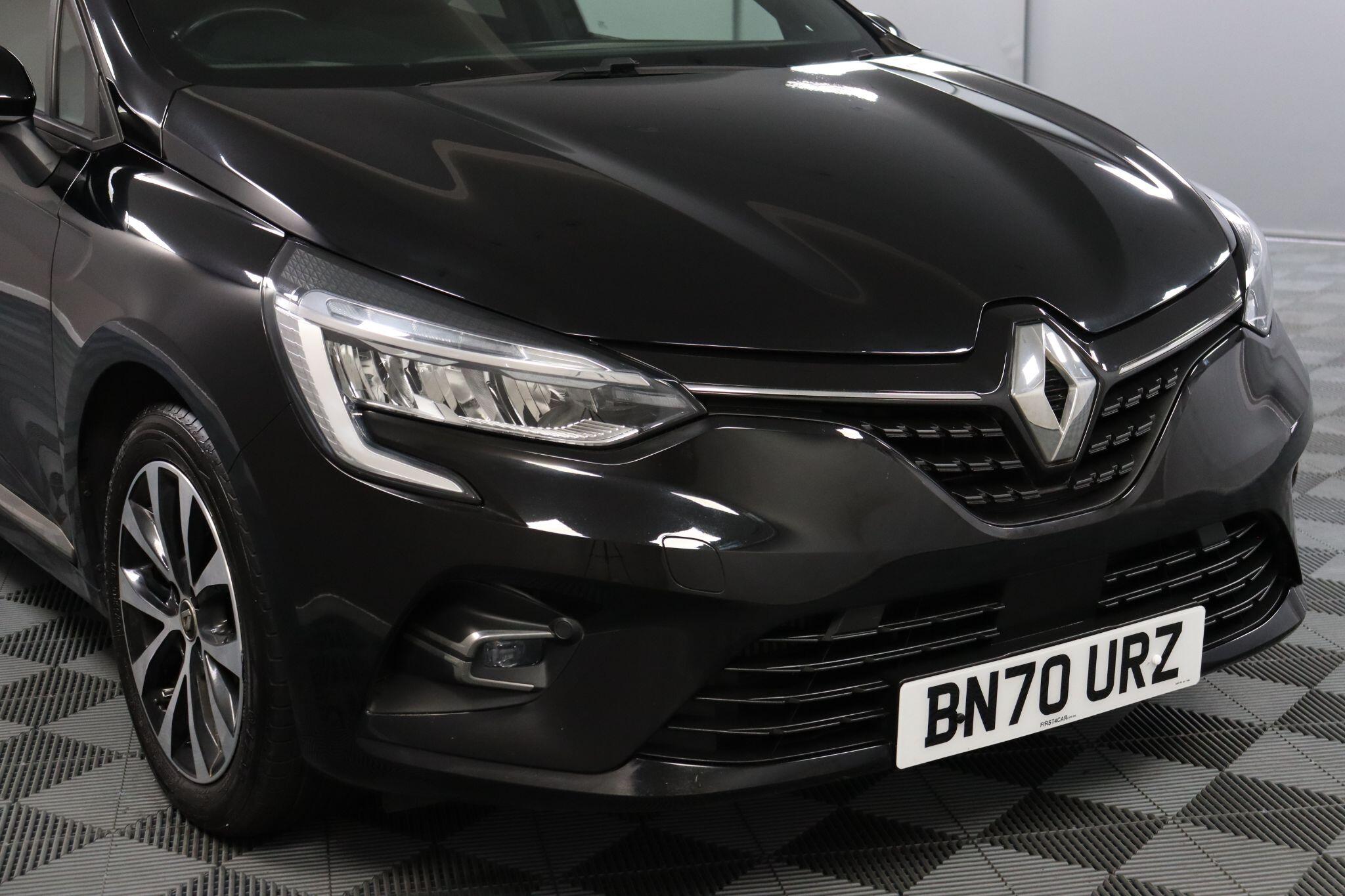 Renault Clio view 6