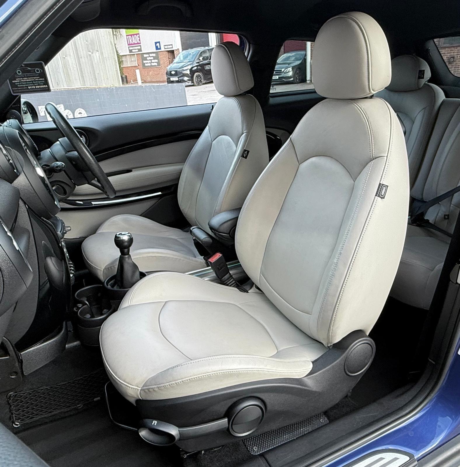 Mini Paceman view 13