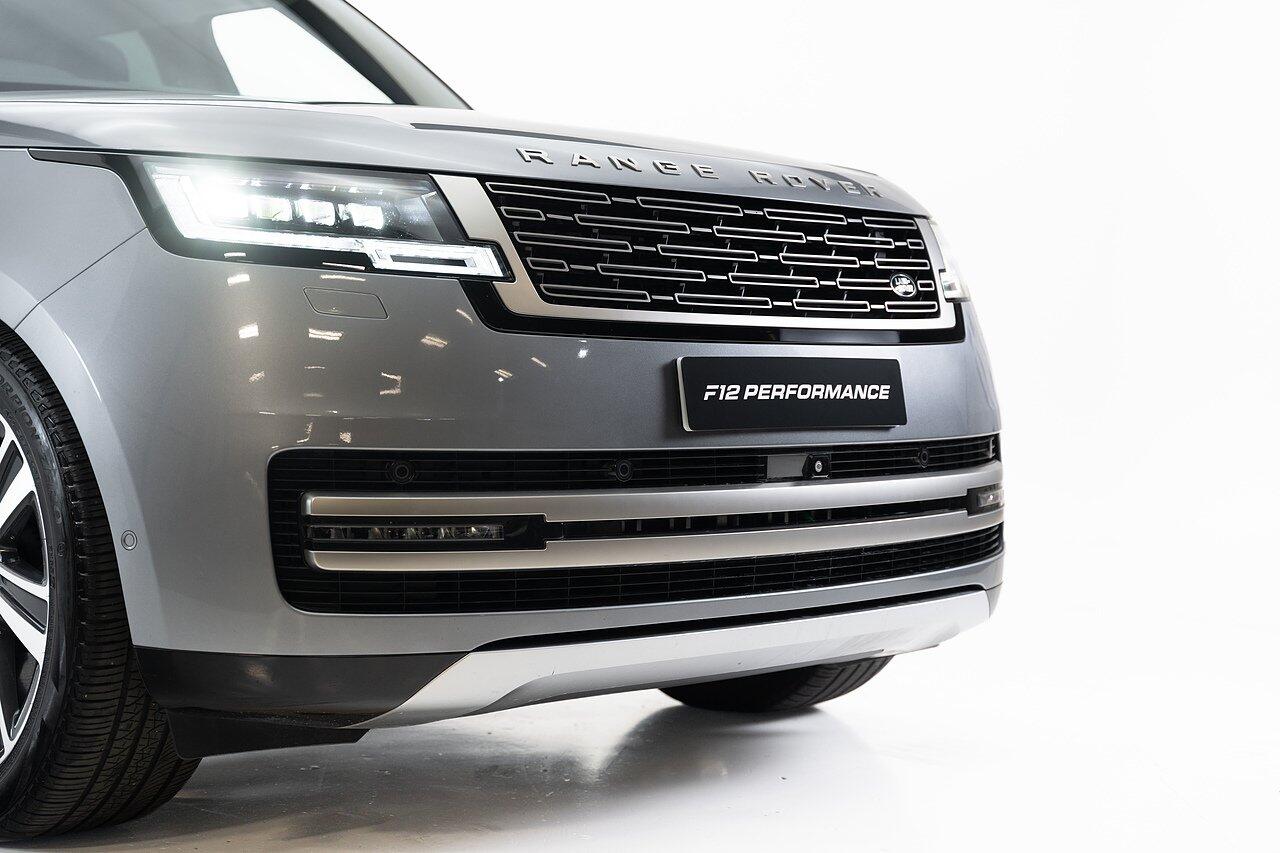 Land Rover Range Rover view 22