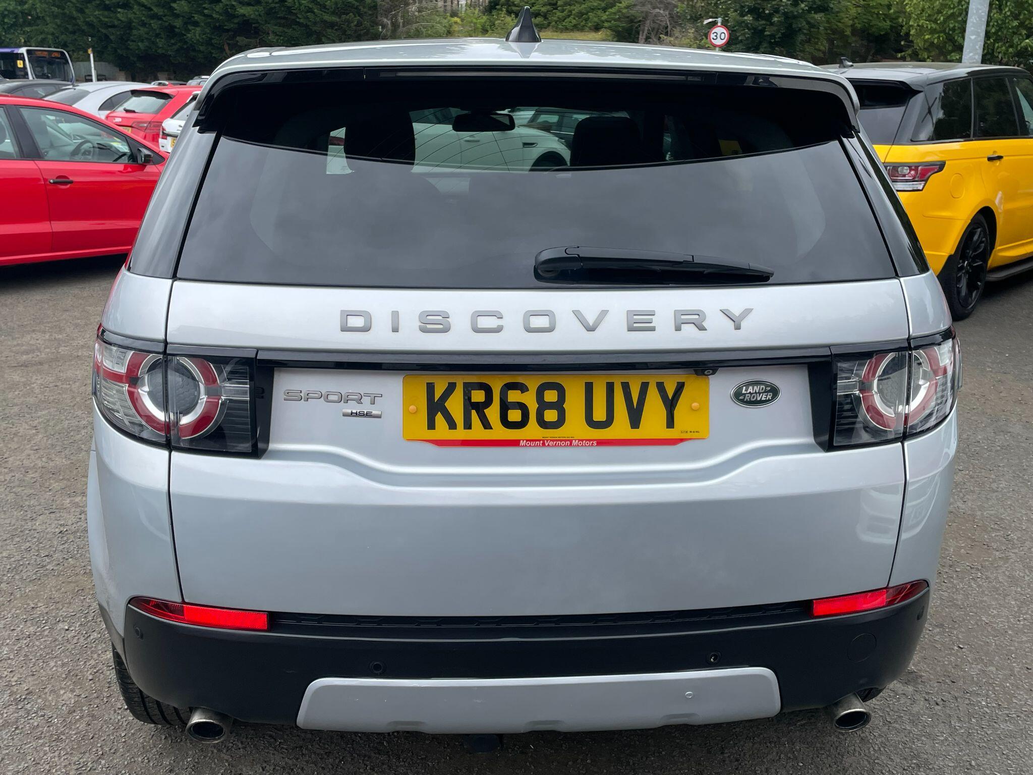 Land Rover Discovery Sport view 10