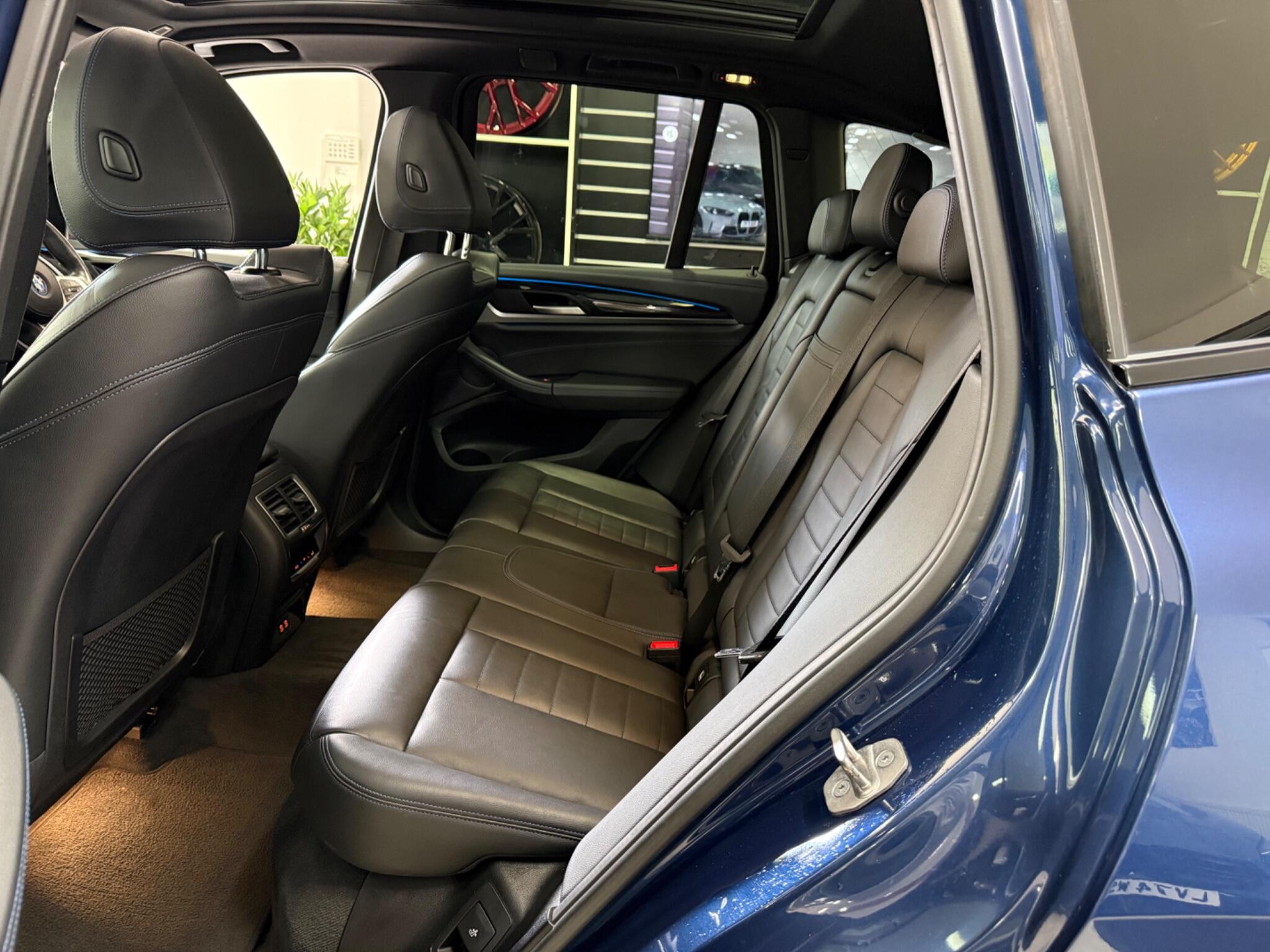 BMW Ix3 view 35