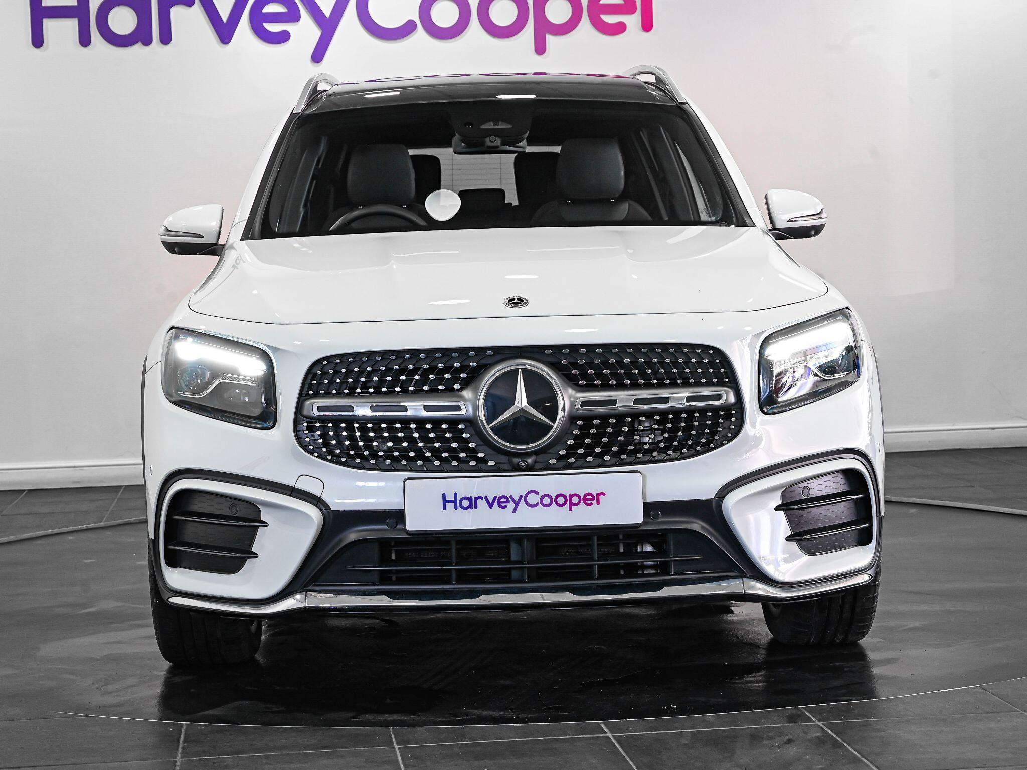 Mercedes-Benz GLB view 18