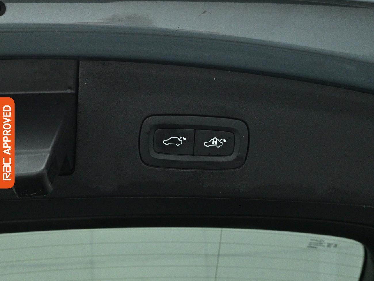Polestar 2 view 27