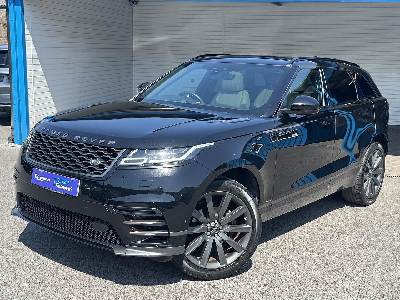 Land Rover Range Rover Velar view 3