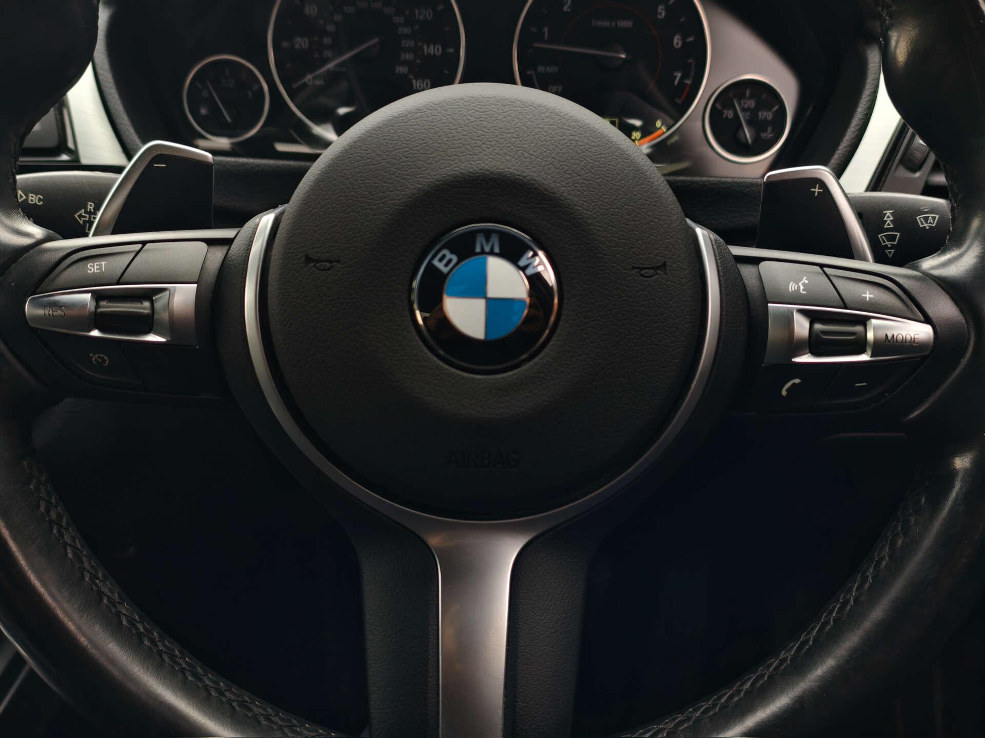 BMW 3 Series view 33