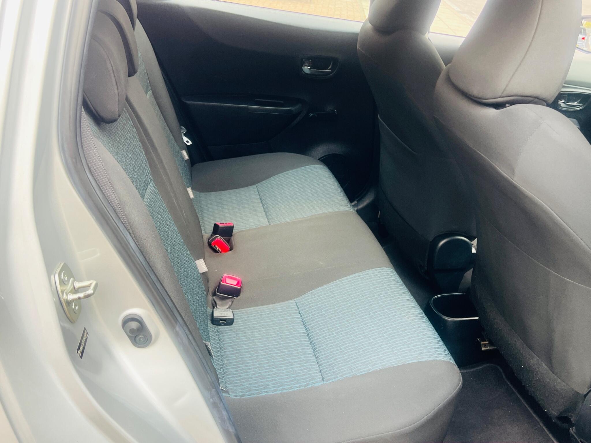 Toyota Yaris view 28