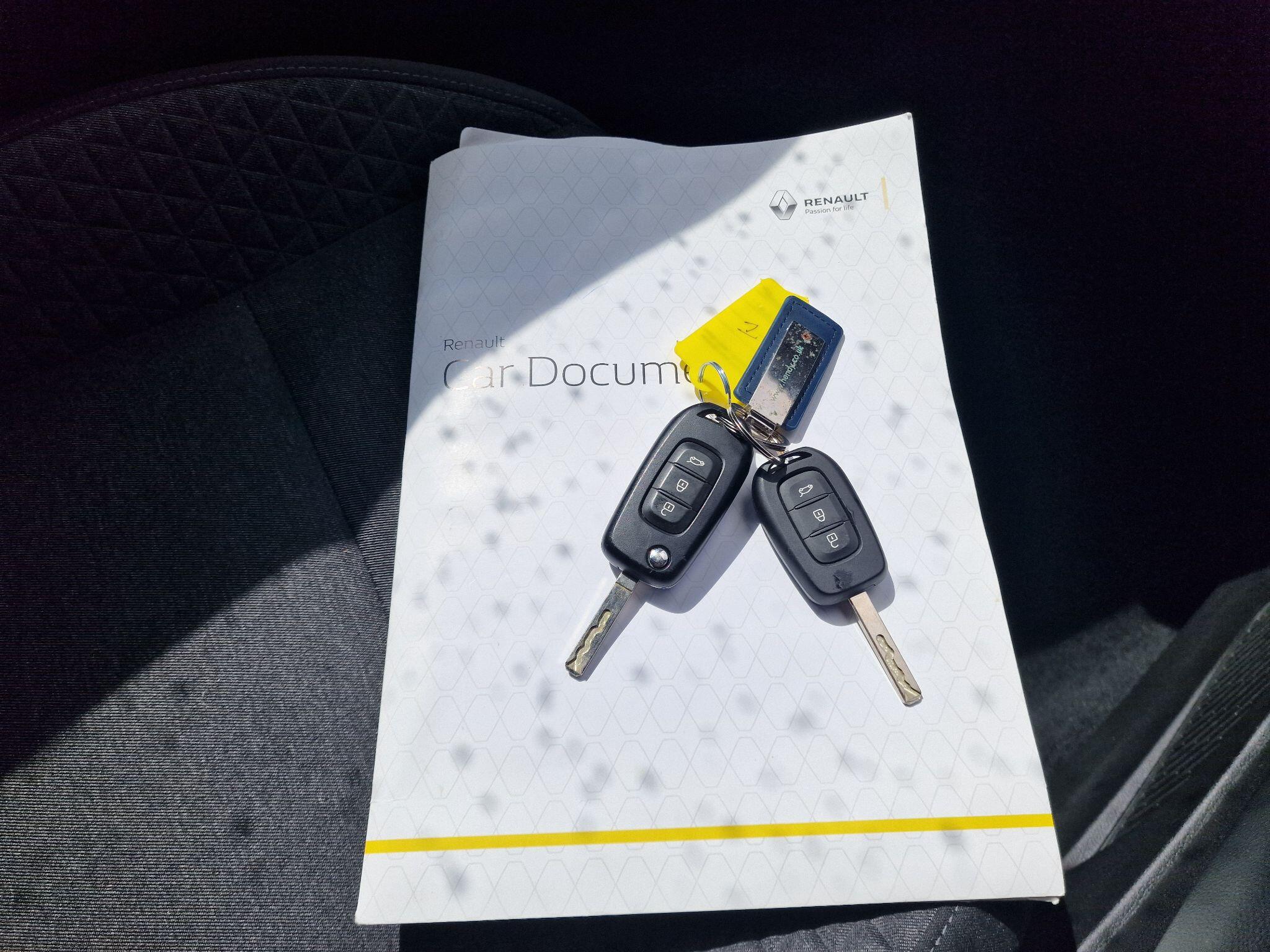 Renault Clio view 35