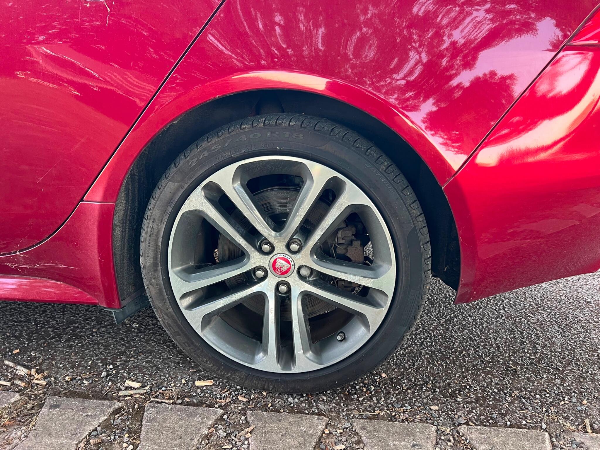 Jaguar Xe view 19