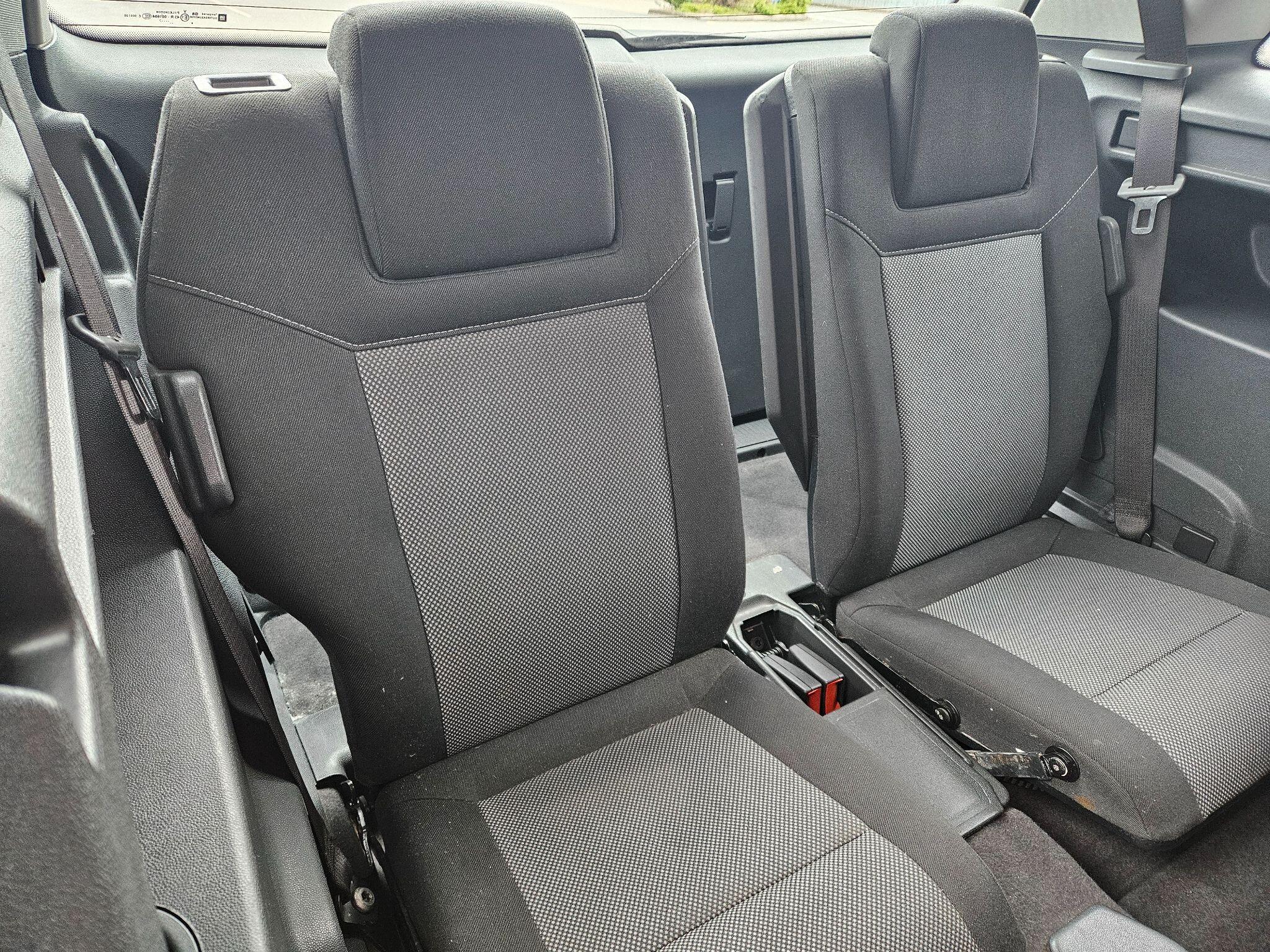 Vauxhall Zafira view 15