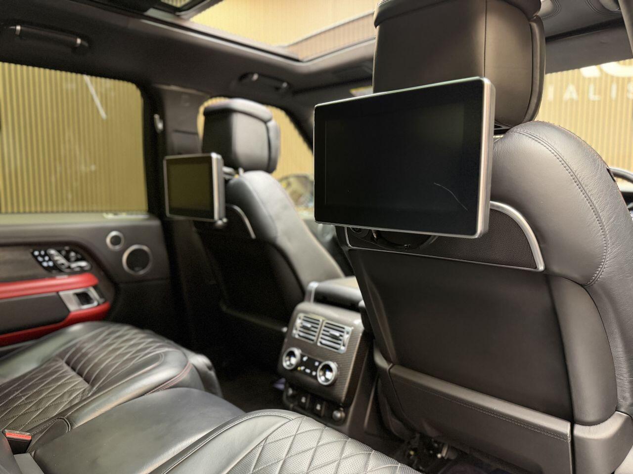 Land Rover Range Rover view 24