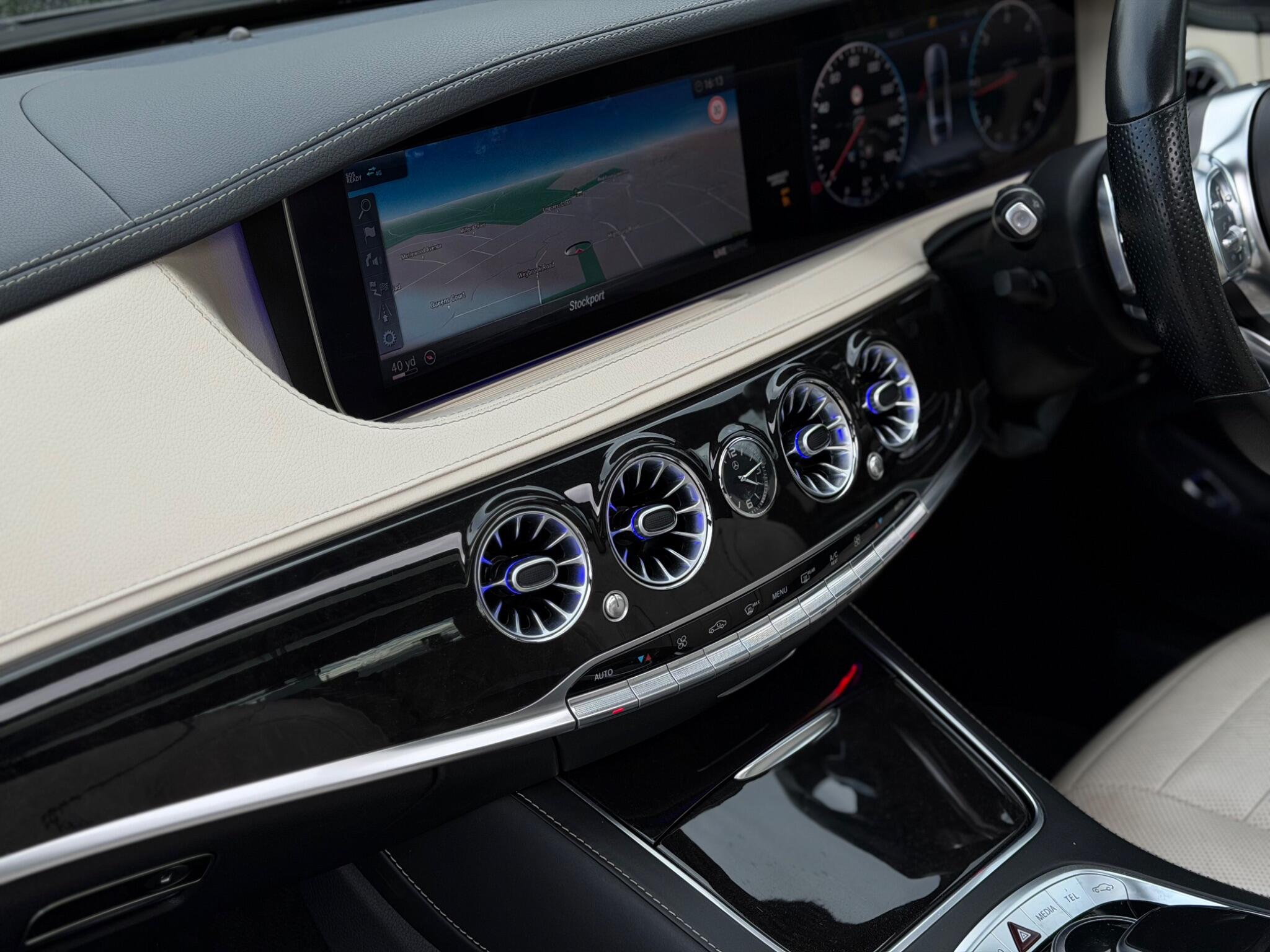 Mercedes-Benz S-Class view 51