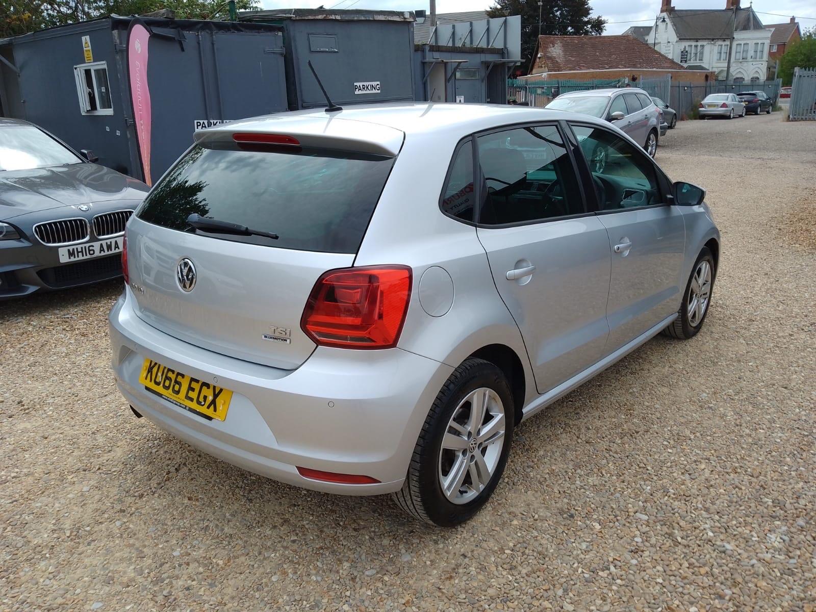 Volkswagen Polo view 20