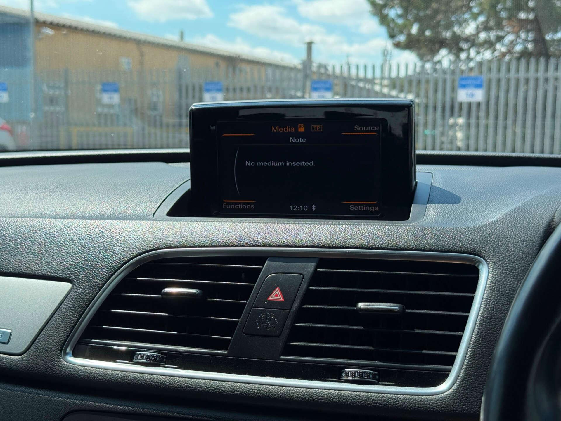 Audi Q3 view 67