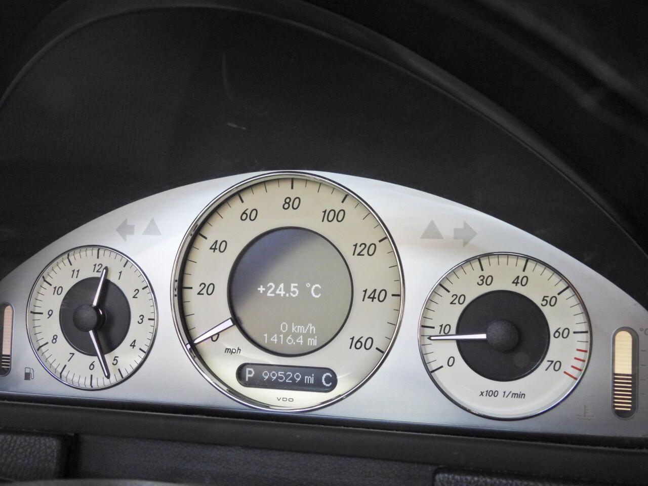 Mercedes-Benz CLK view 27