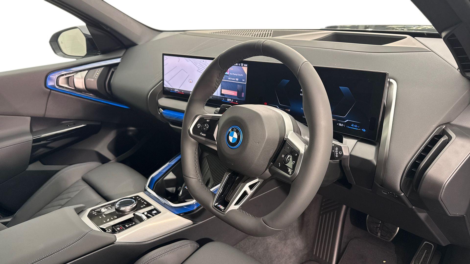 BMW X3 view 6