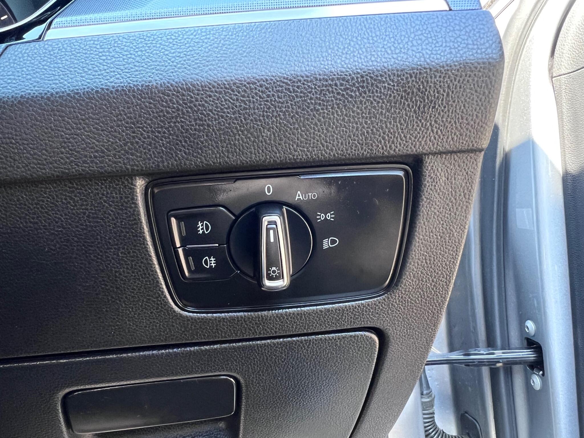 Volkswagen Passat view 30