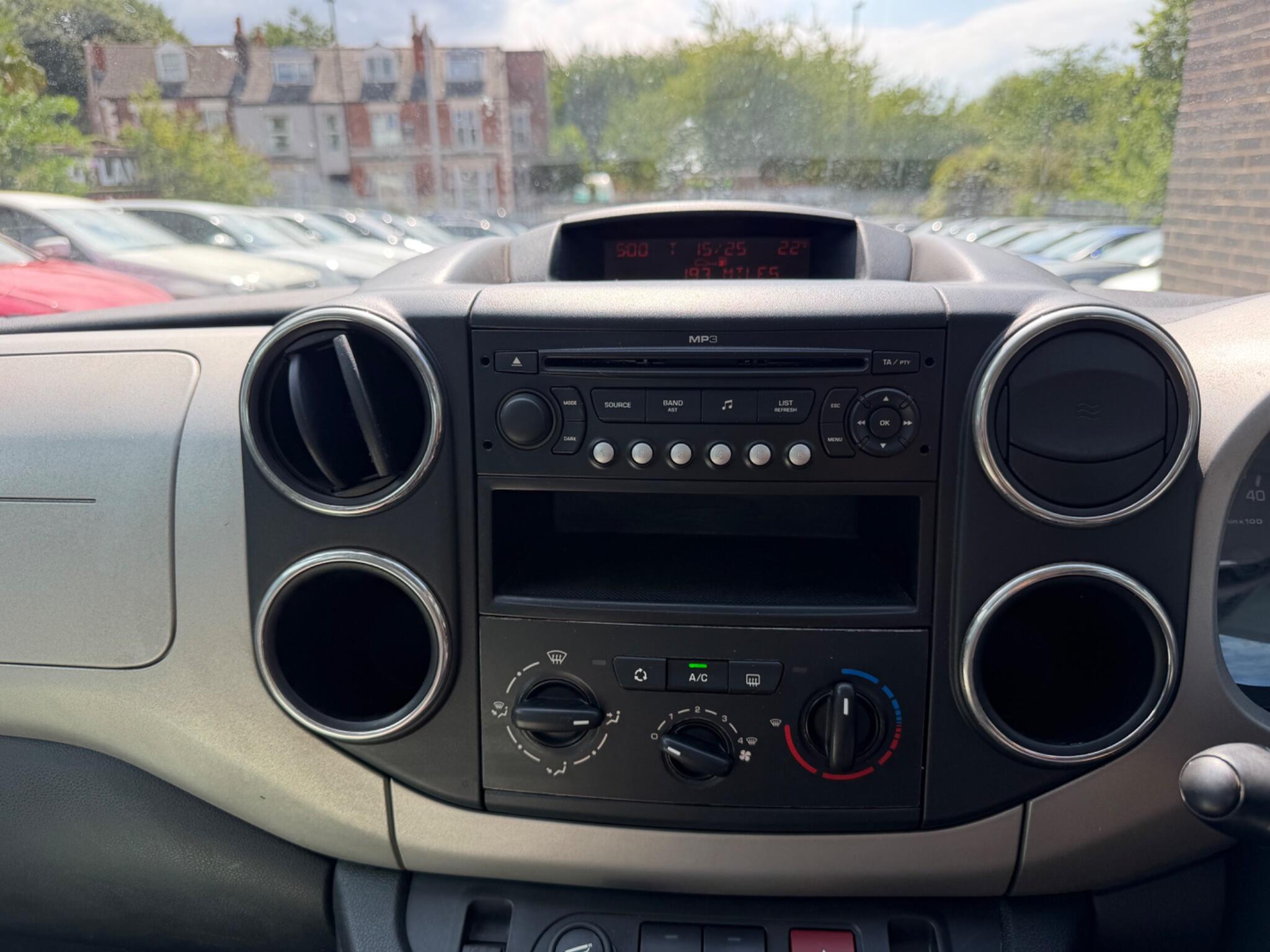 Peugeot Partner Tepee view 30