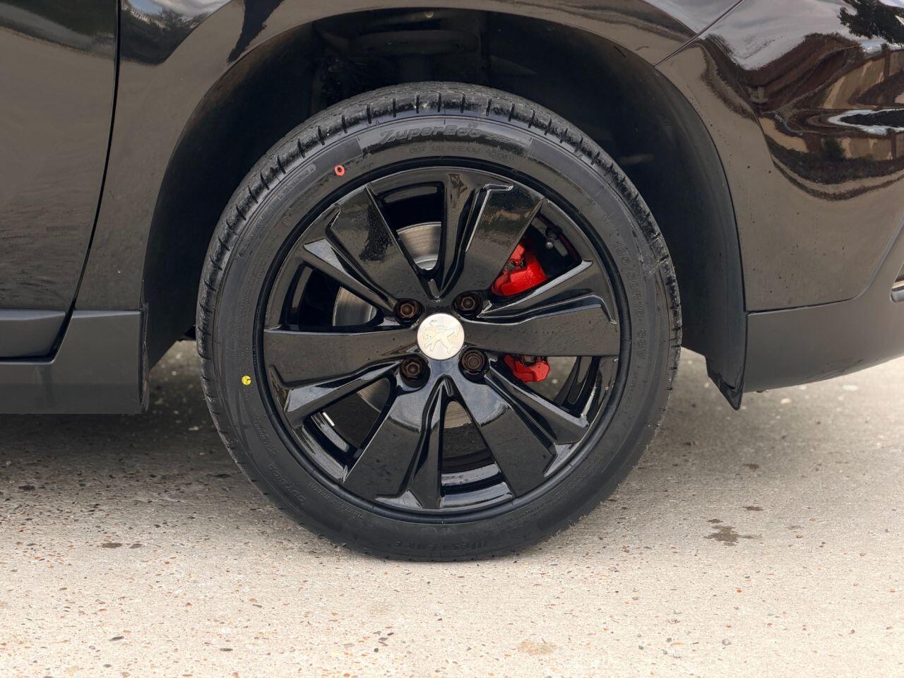 Peugeot 2008 view 12