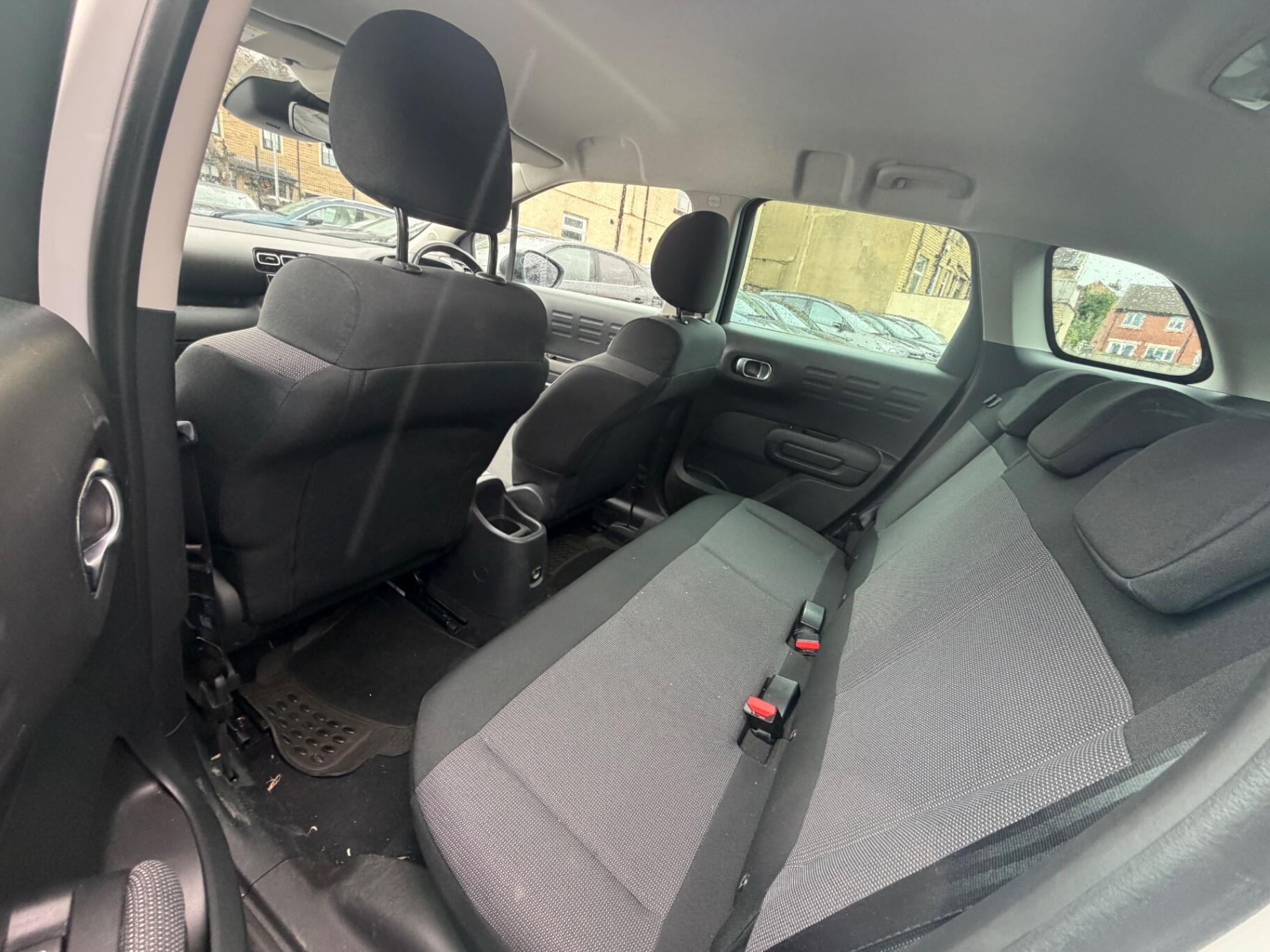 Citroen C3 Aircross view 11