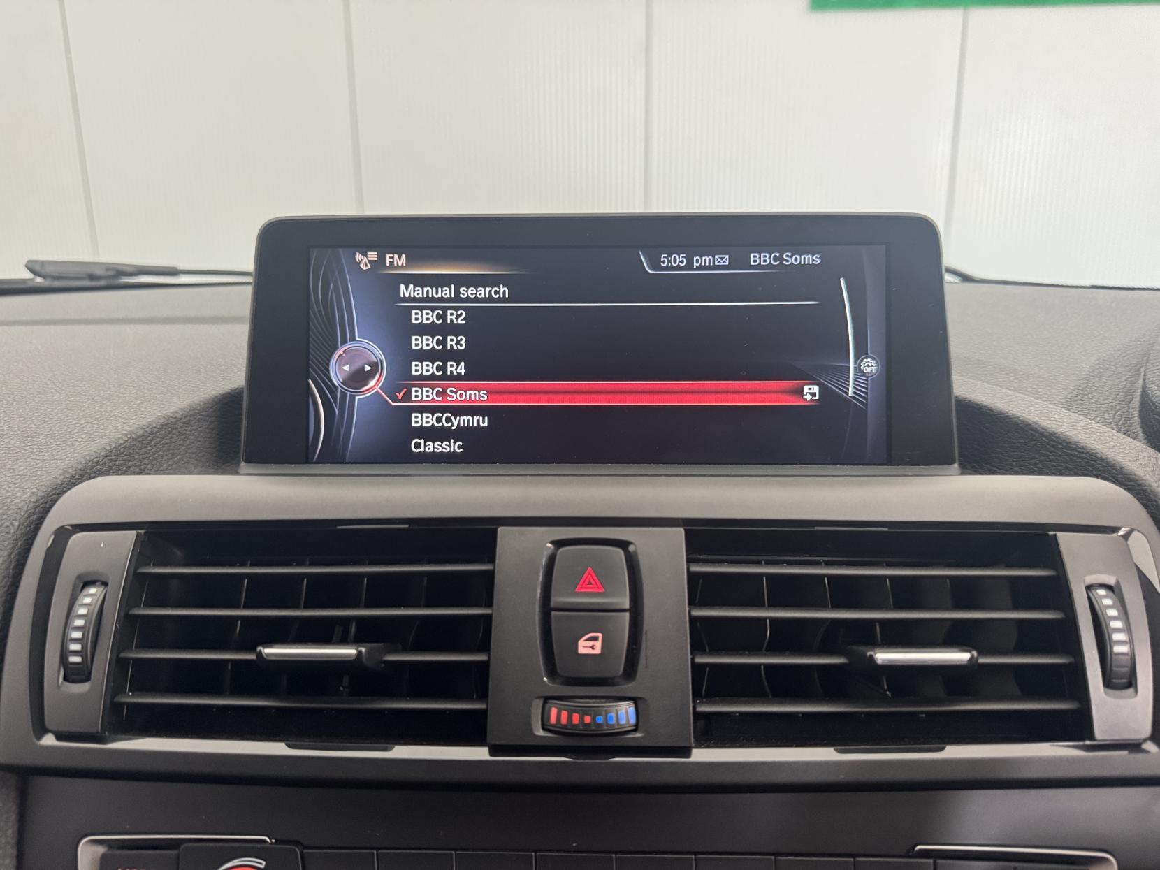 BMW 1 Series view 54