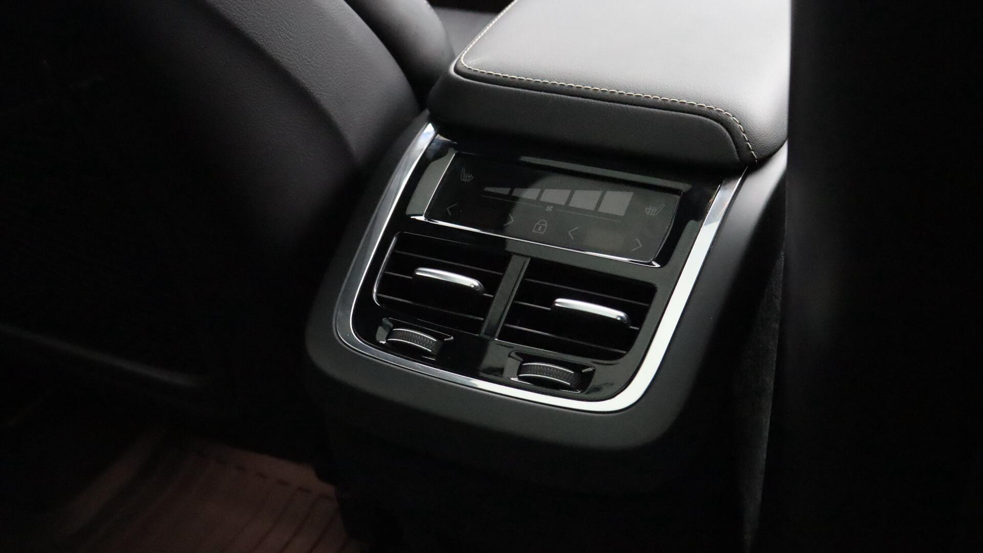 Volvo XC60 view 47