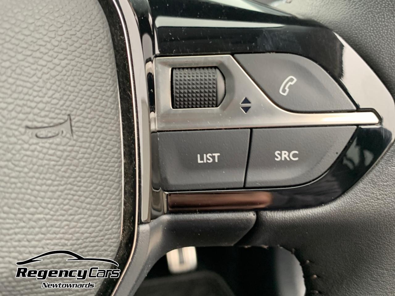 Peugeot 208 view 22