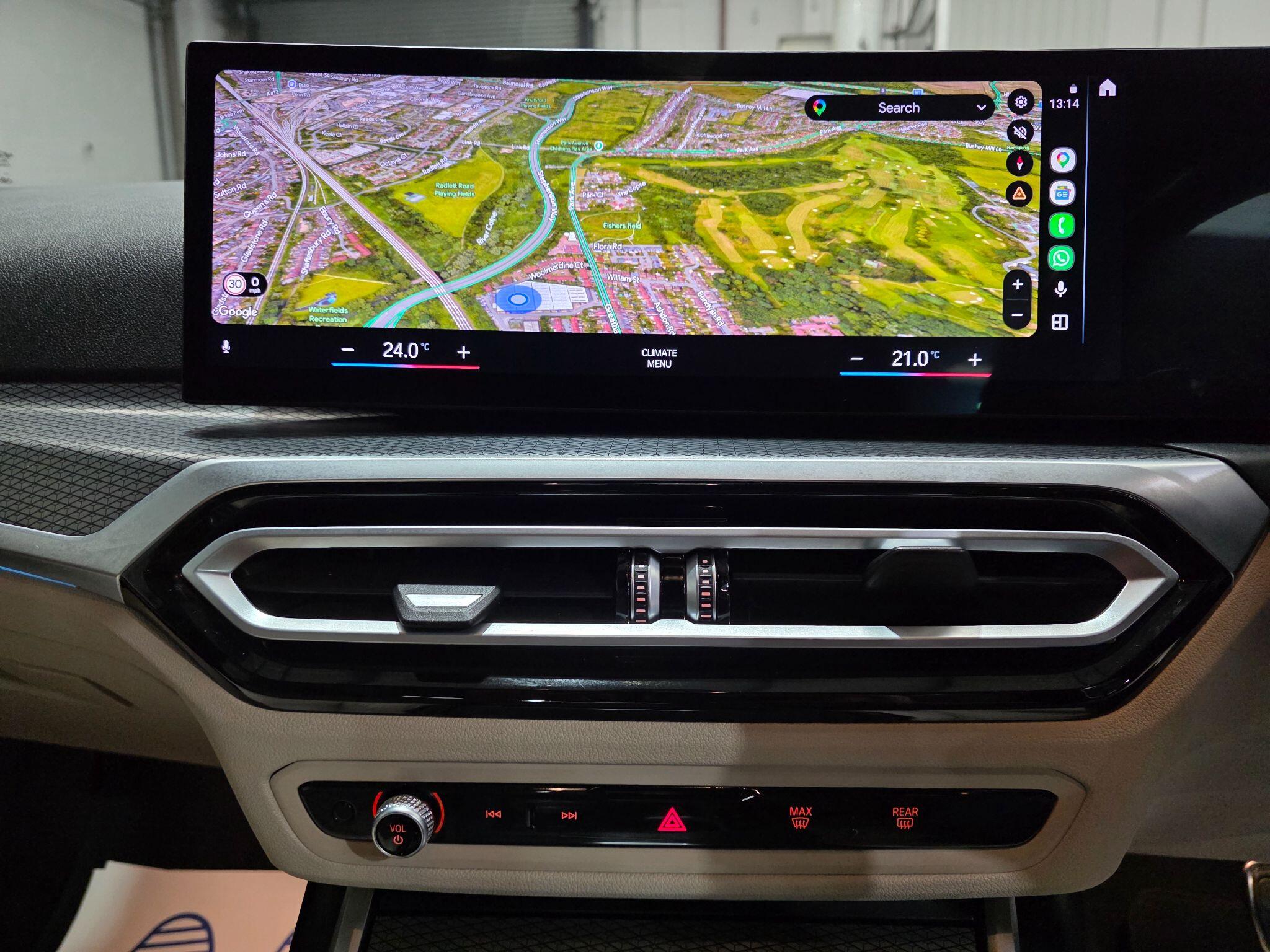 BMW 3 Series view 9