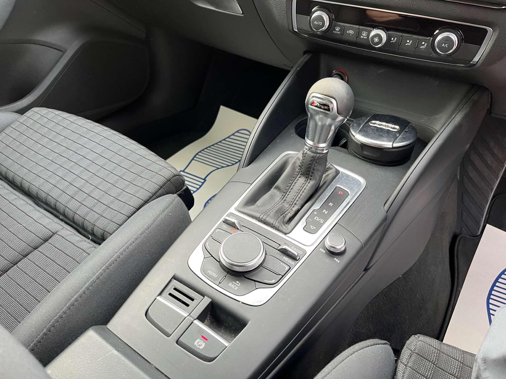 Audi A3 view 34