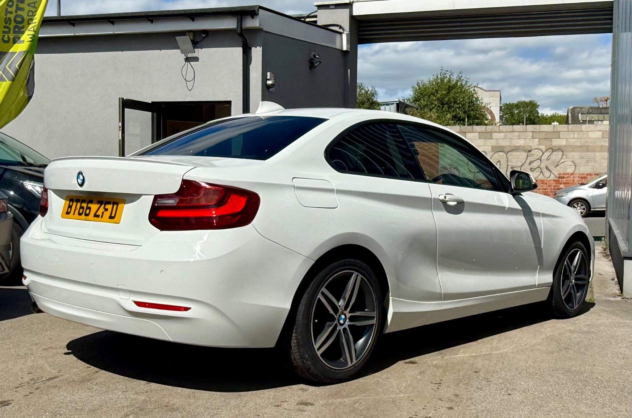 BMW 2 Series view 5
