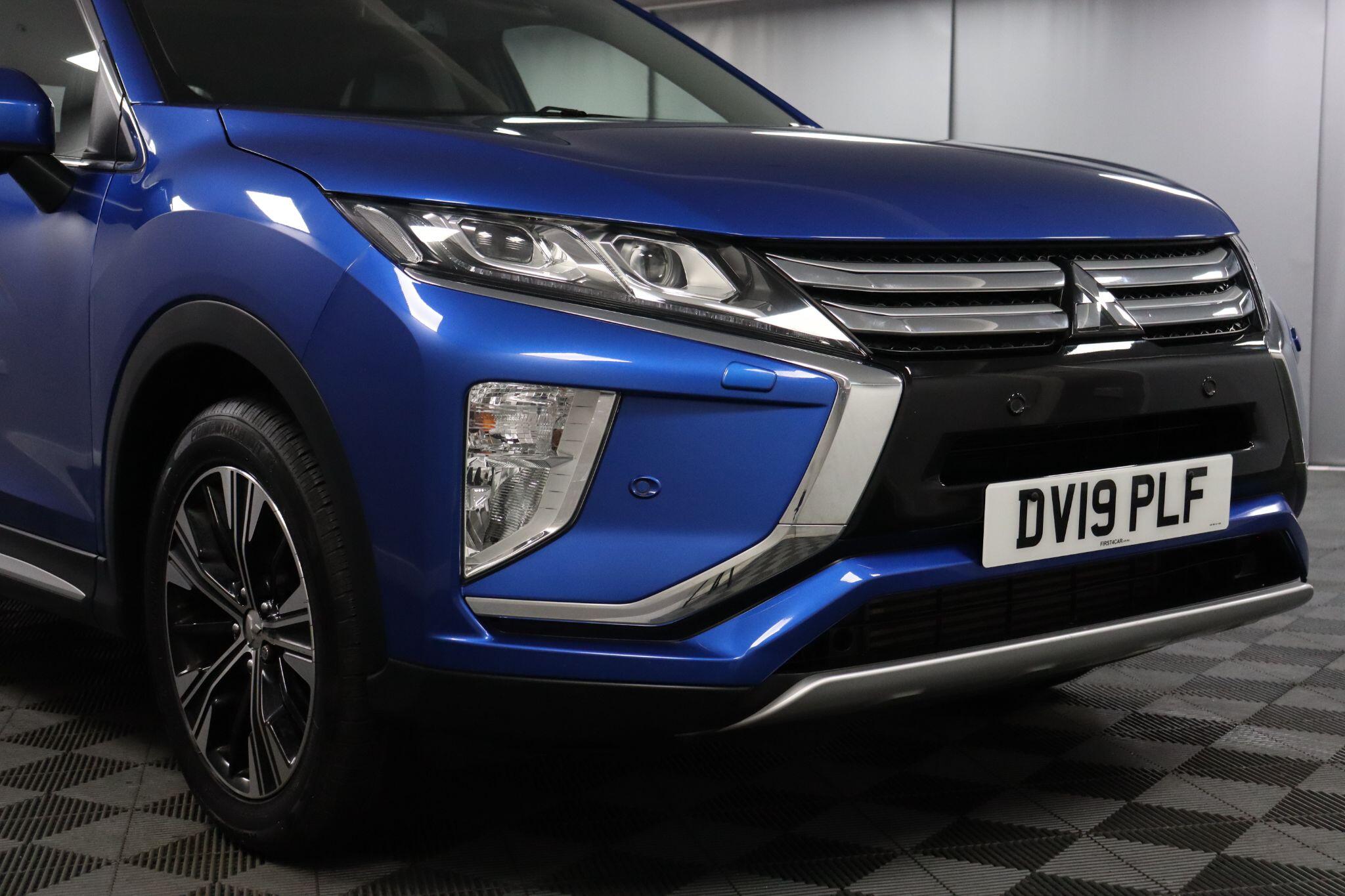 Mitsubishi Eclipse Cross view 8