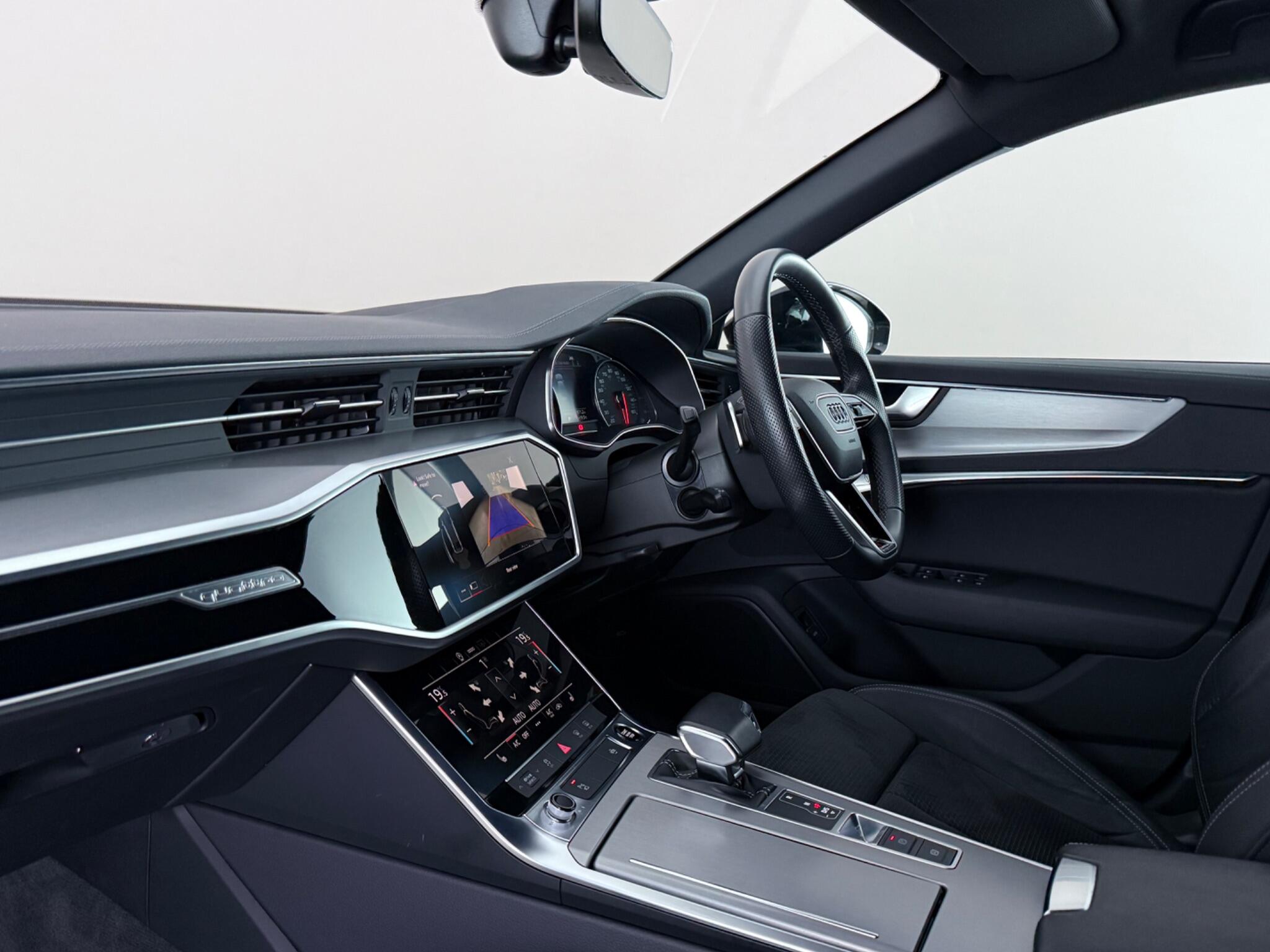 Audi A6 view 4