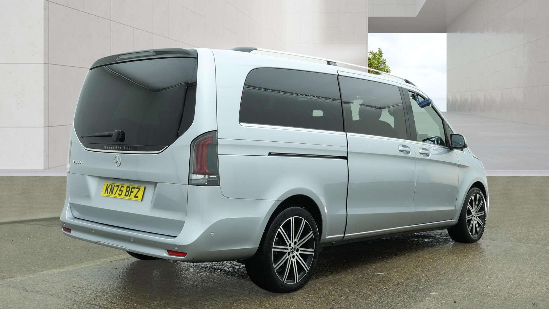 Mercedes-Benz V Class view 14