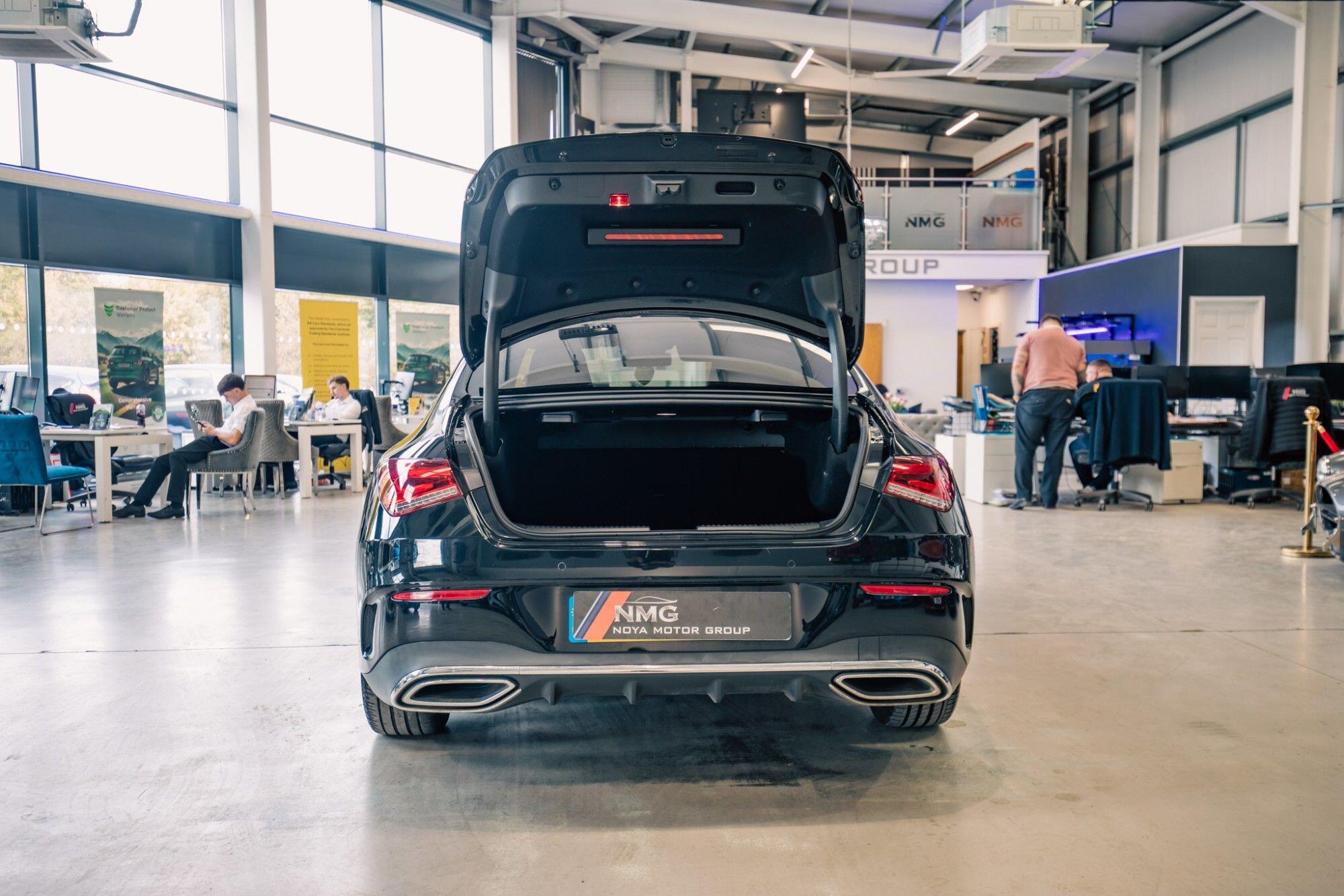 Mercedes-Benz Cla view 29