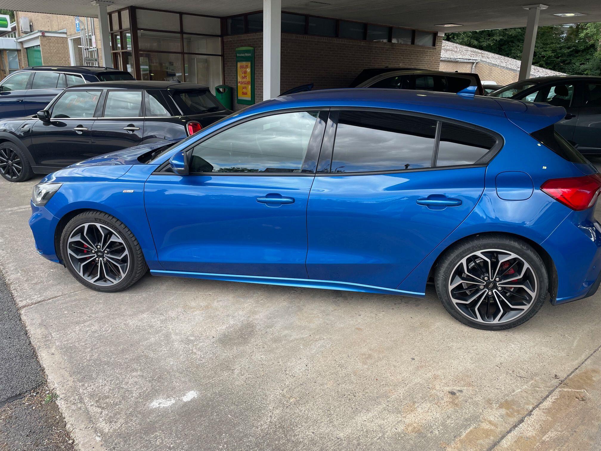 2019 Ford Focus 1.0T EcoBoost ST-Line X Euro 6 (s/s) 5dr • 25,930 miles image 3