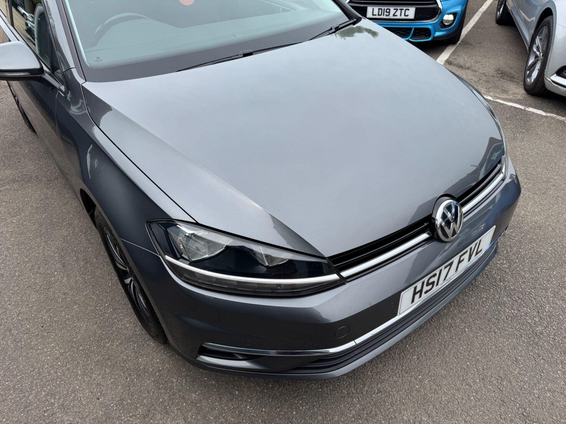 Volkswagen Golf view 16