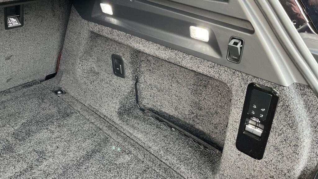 Land Rover Range Rover view 29