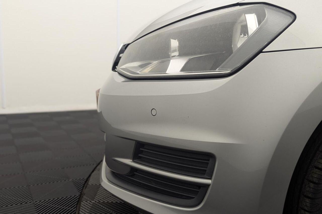 Volkswagen Golf view 44