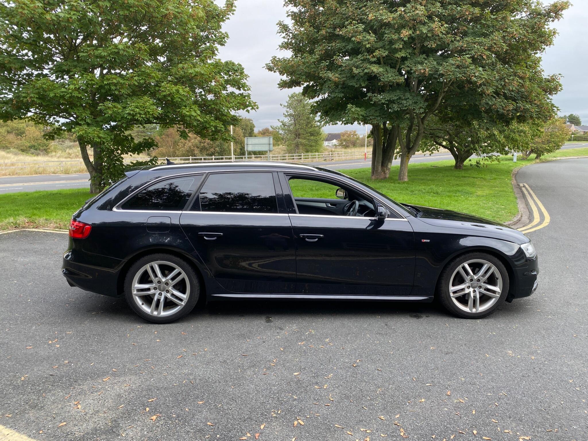 Audi A4 Avant 2.0 TFSI S line S Tronic quattro Euro 5 (s/s) 5dr