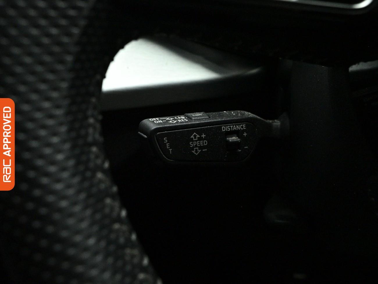 Audi Q2 view 19