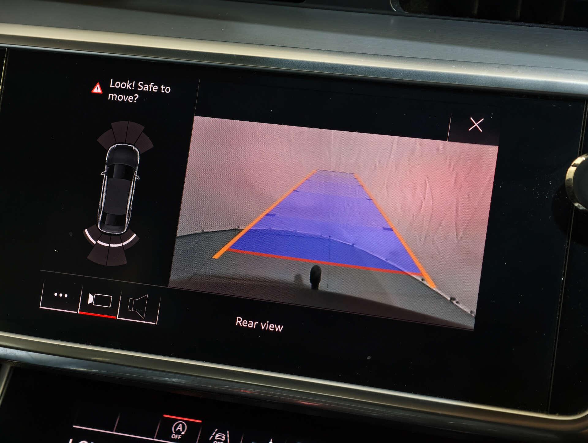 Audi A6 Saloon view 24