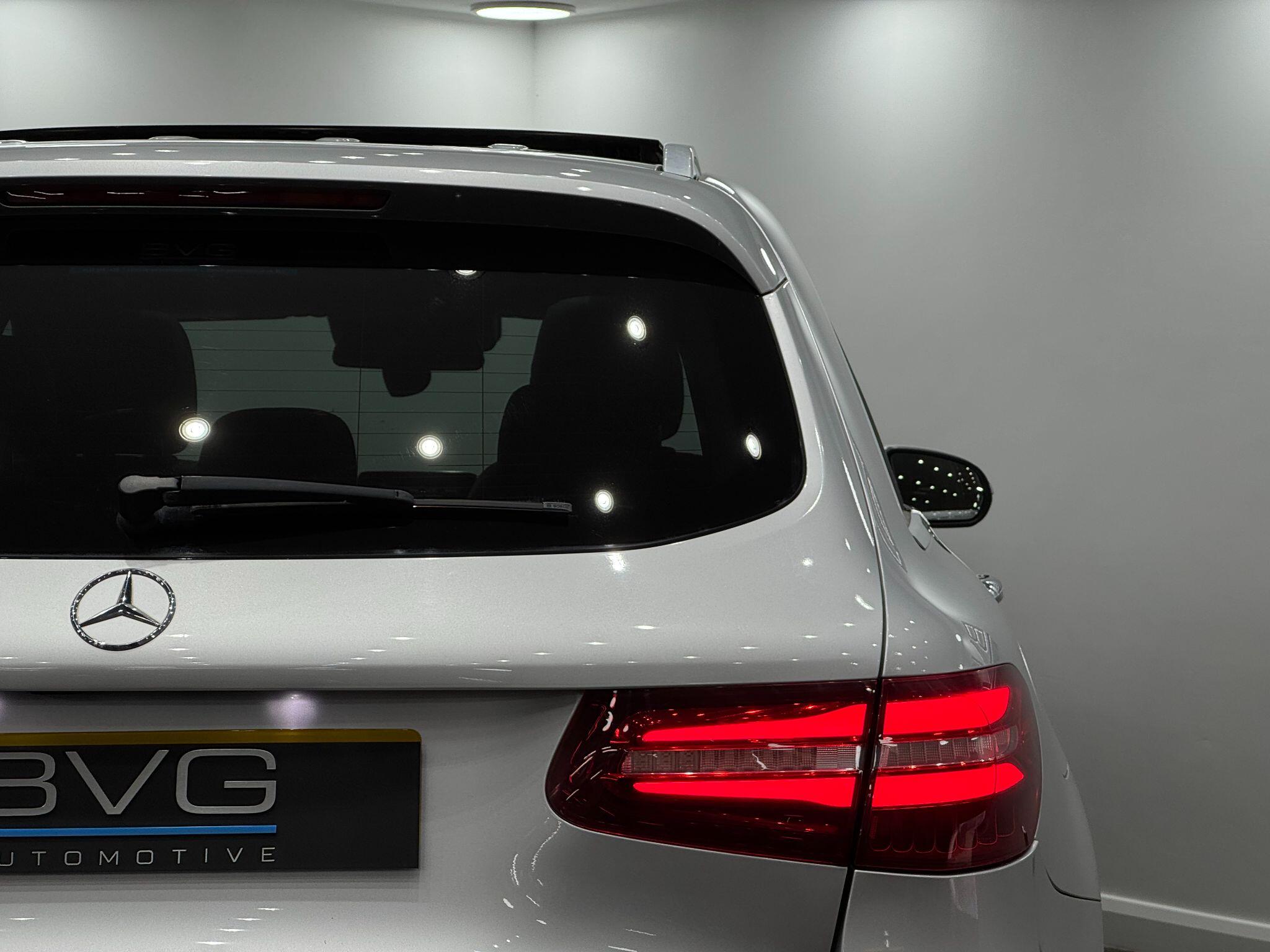 Mercedes-Benz GLC view 21
