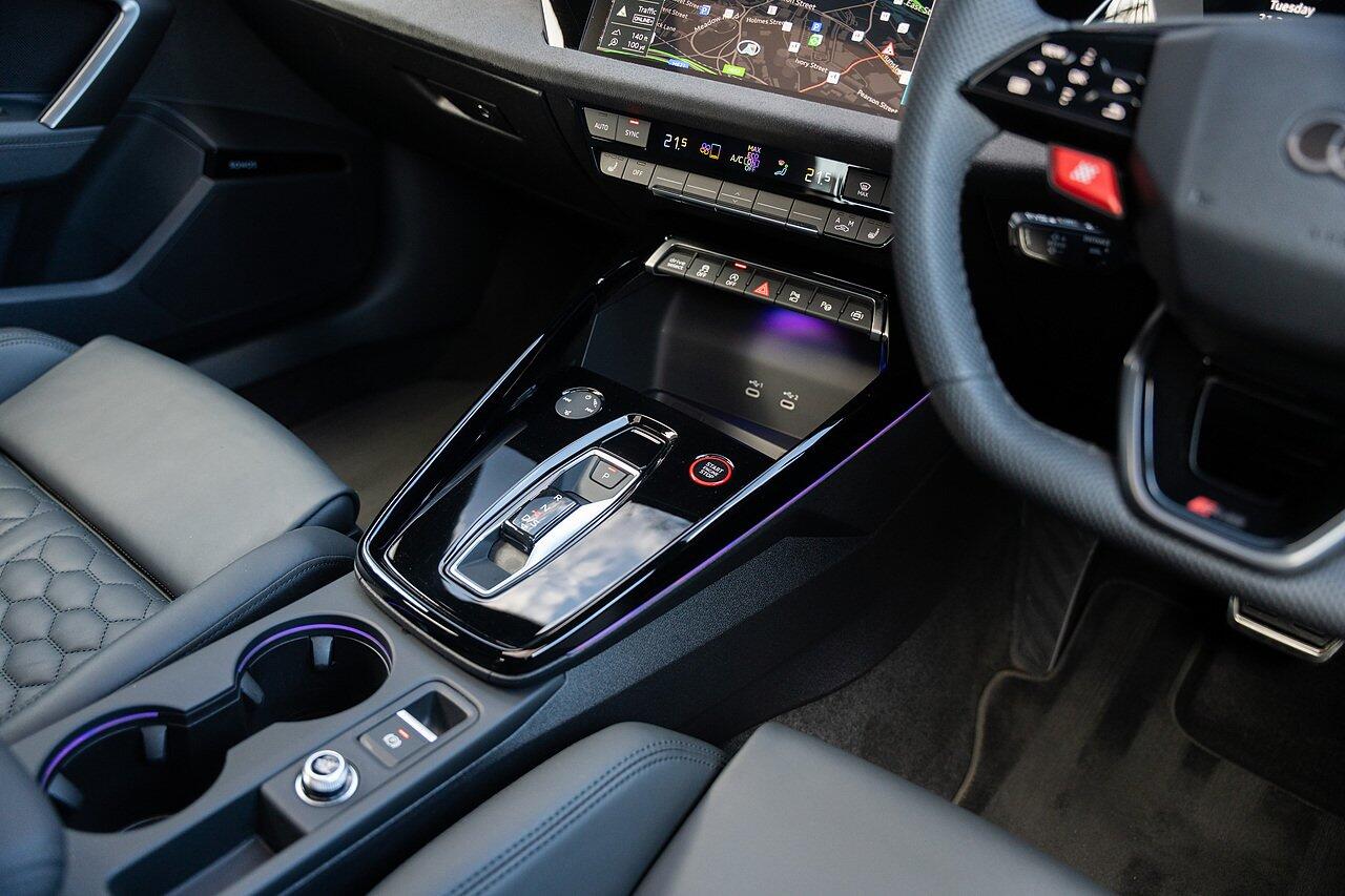 Audi RS3 view 29