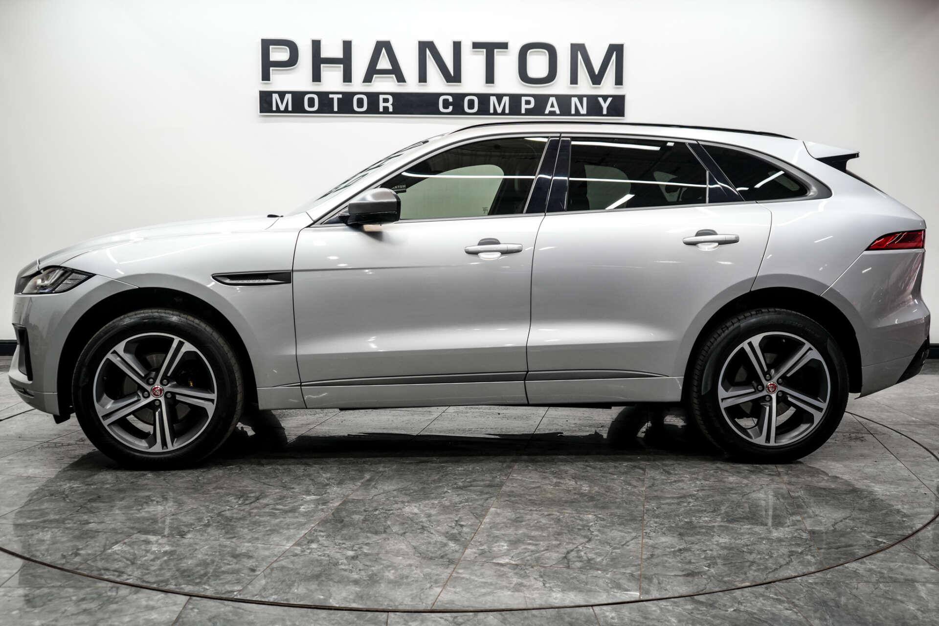 Jaguar F-Pace view 3