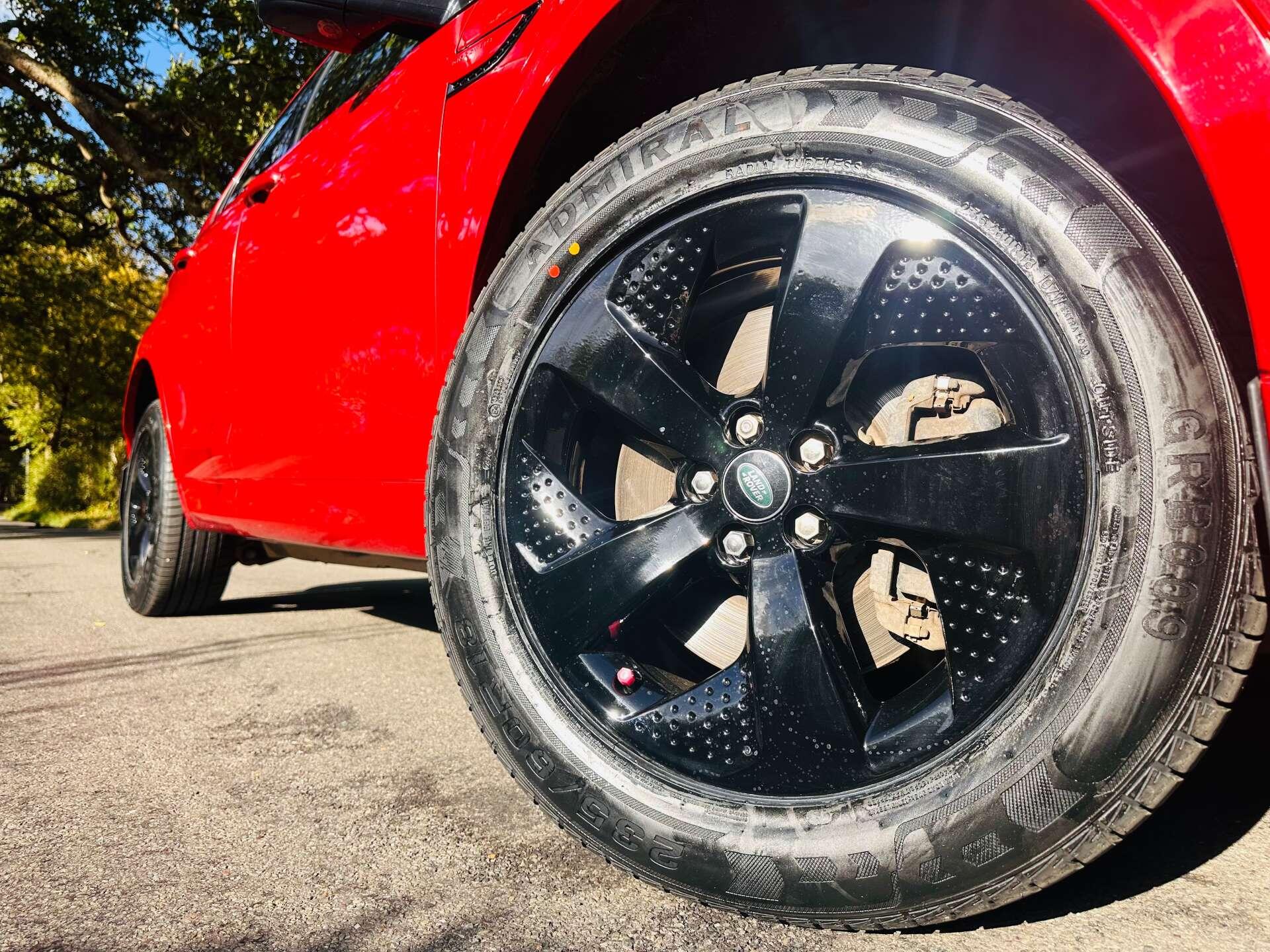 Land Rover Discovery Sport view 47