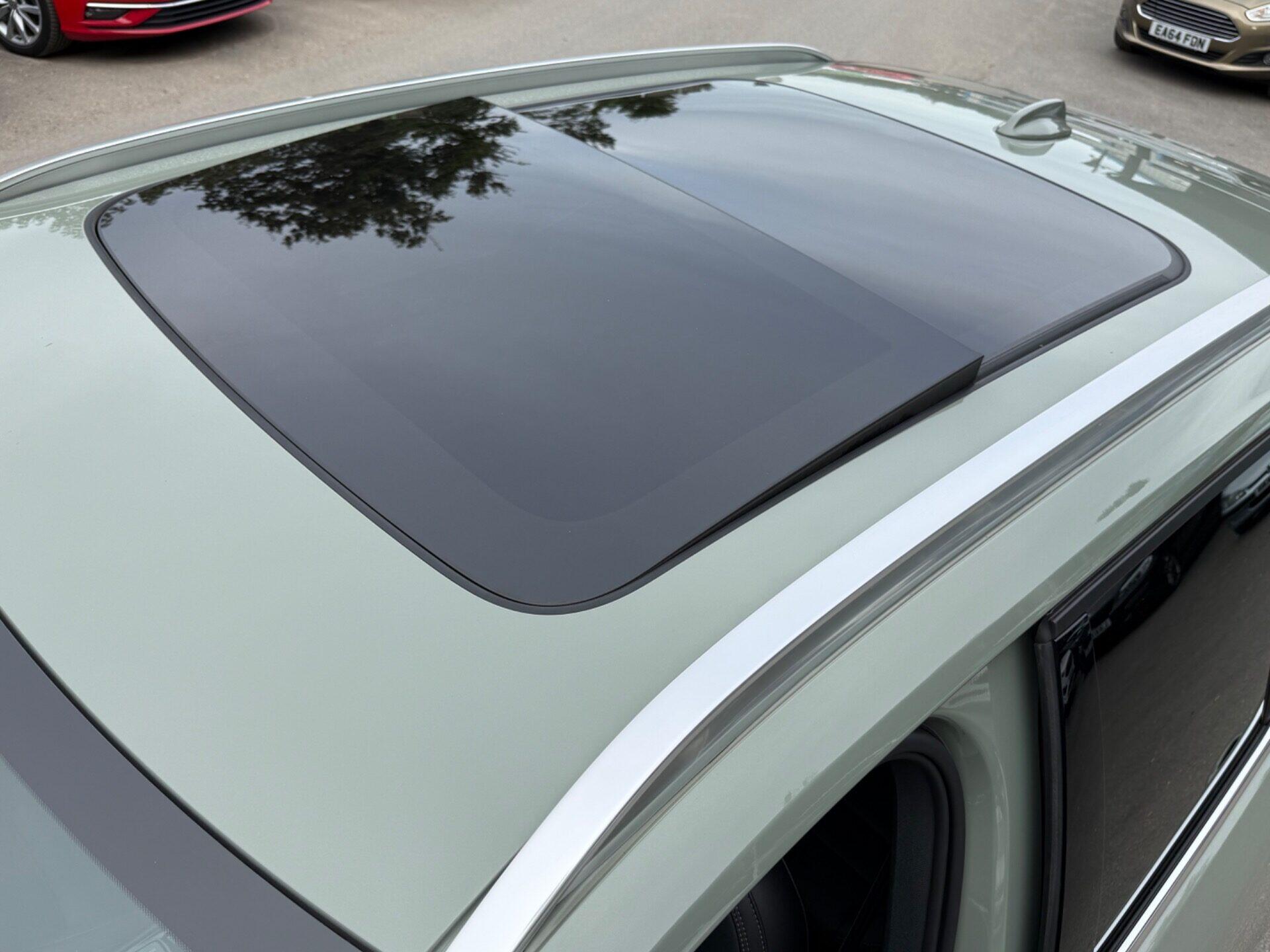 Volvo XC40 view 21