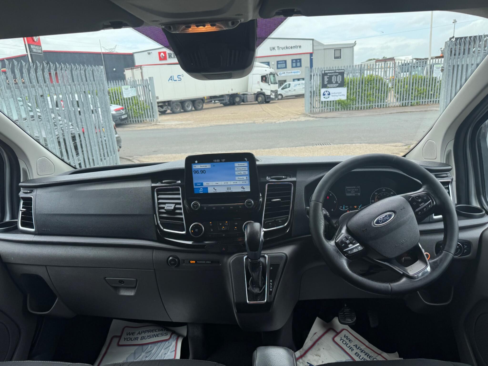 Ford Transit Custom view 29