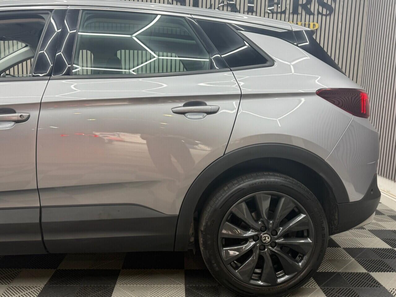Vauxhall Grandland X view 29