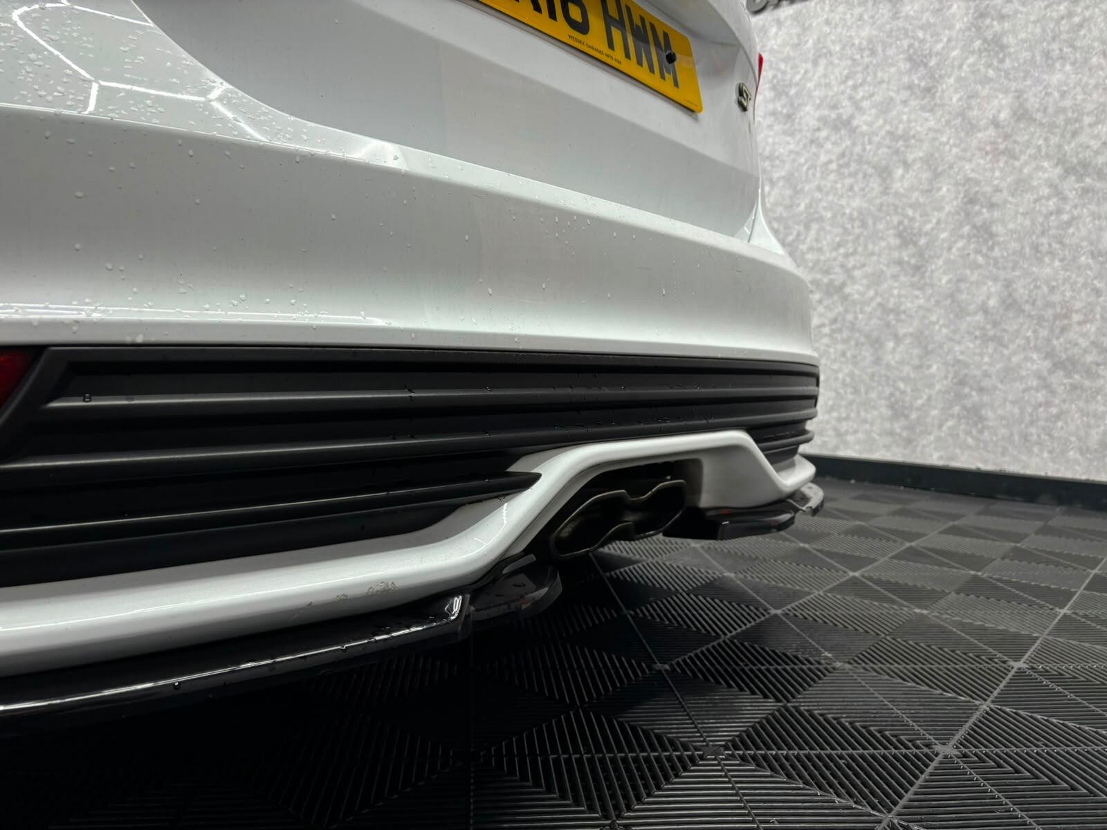 Ford Focus view 29