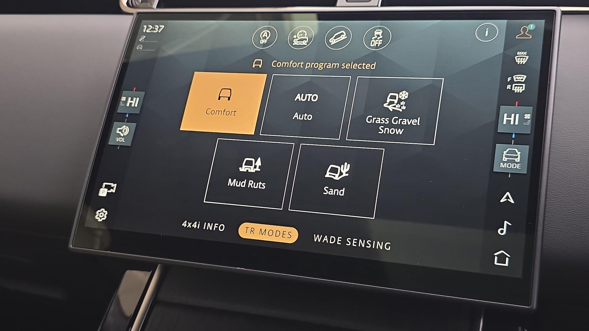 Land Rover Range Rover Evoque view 41